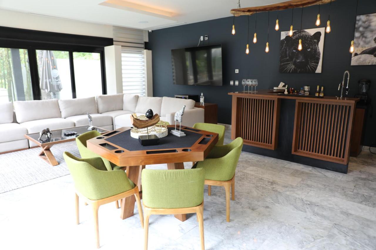 Panther Bay Boutique Hotel อากุมัล ภายนอก รูปภาพ
